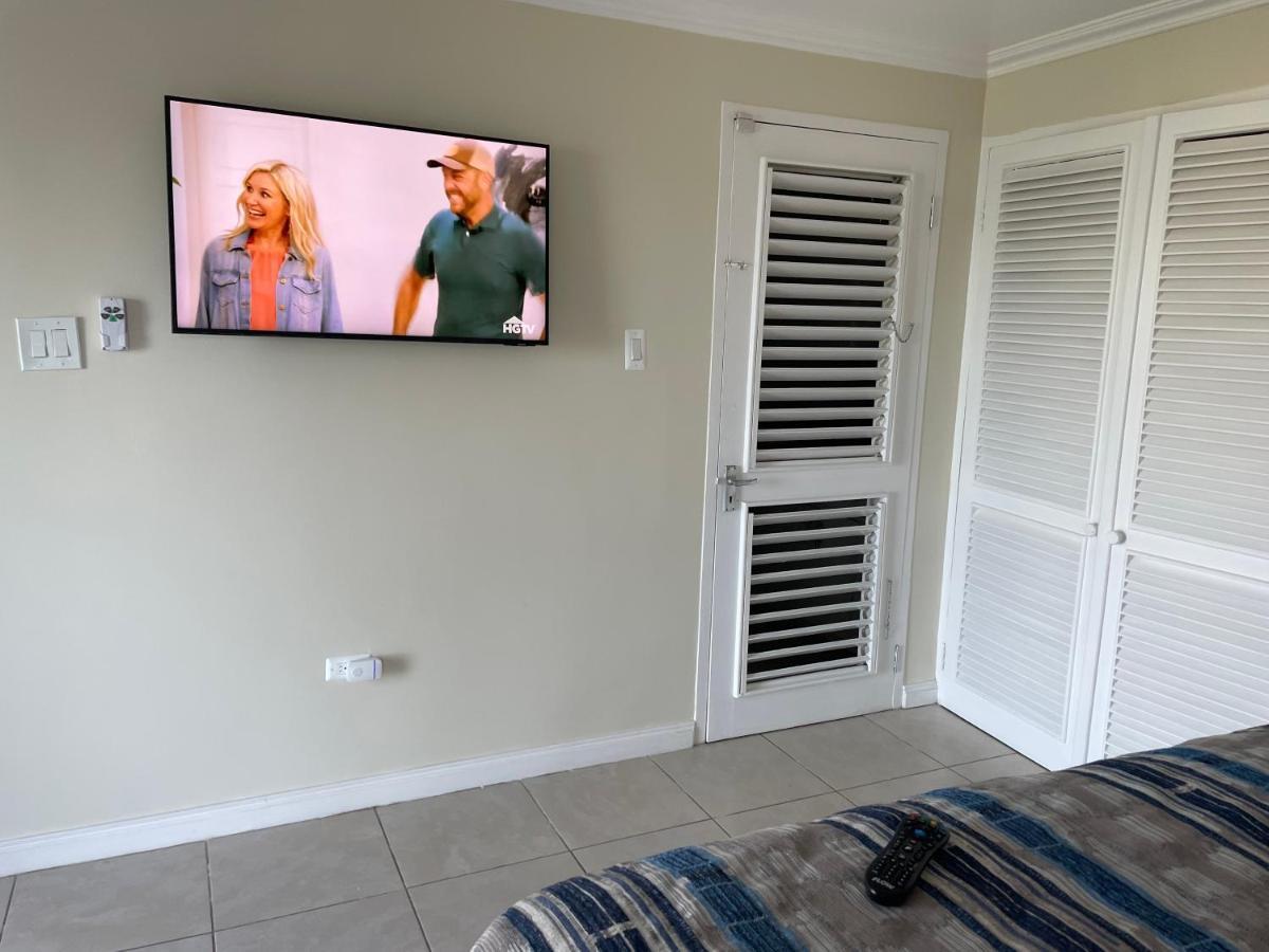 Hummingbird Retreat - Luxury Oceanview Apt, 7-Minute Walk To Beach Ocho Rios Exterior foto